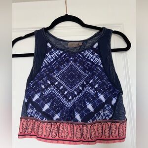 Sports bra with padding